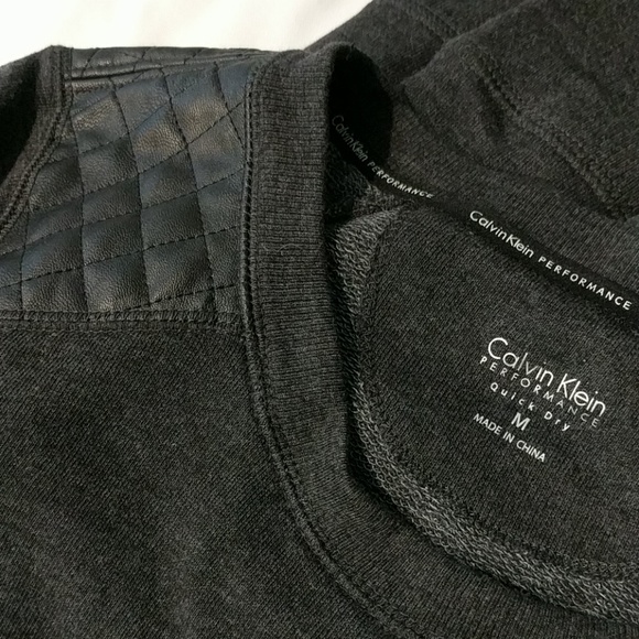 Calvin Klein sweatshirt - Picture 6 of 7